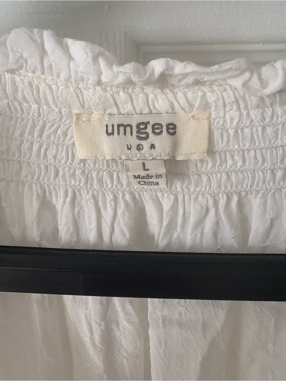 Umgee smocked tiered mini dress with three-quarter puff sleeves Size L - Picture 3 of 5